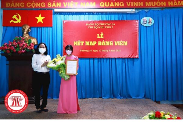 Đảng viên kết nạp lại có phải kê khai tuổi Đảng? Đảng viên ra khỏi Đảng sau đó kết nạp lại thì có tính lại tuổi Đảng? 