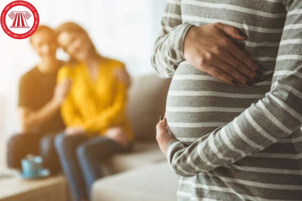 Khi vợ không có khả năng sinh con không thì có được thuê người khác mang thai hộ không?
