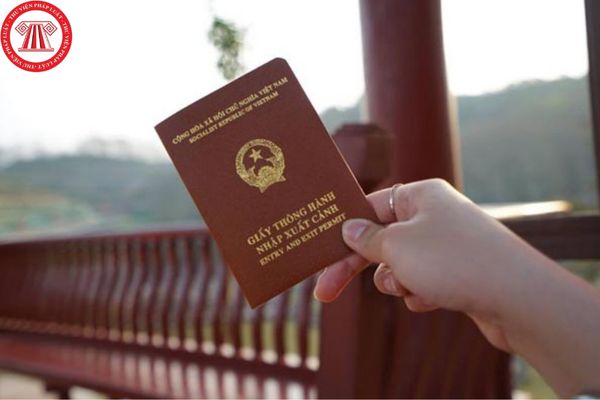 Phải có hộ khẩu thường trú tại tỉnh có chung đường biên giới với Lào mới được cấp giấy thông hành?