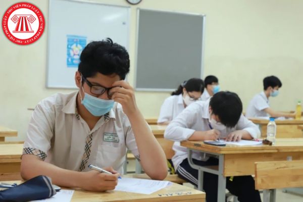Nội dung và yêu cầu kiến thức môn địa lí về địa lí các ngành kinh tế Việt Nam trong chương trình giảng dạy trung học phổ thông?