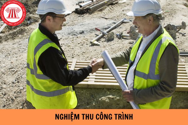 Hóa đơn xây dựng xuất sau ngày nghiệm thu công trình có được không?