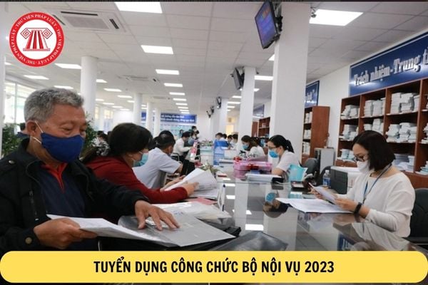 Có bao nhiêu chỉ tiêu biên chế công chức Bộ Nội vụ năm 2023? Người trúng tuyển vào vị trí công chức Bộ Nội vụ được xác định như thế nào?