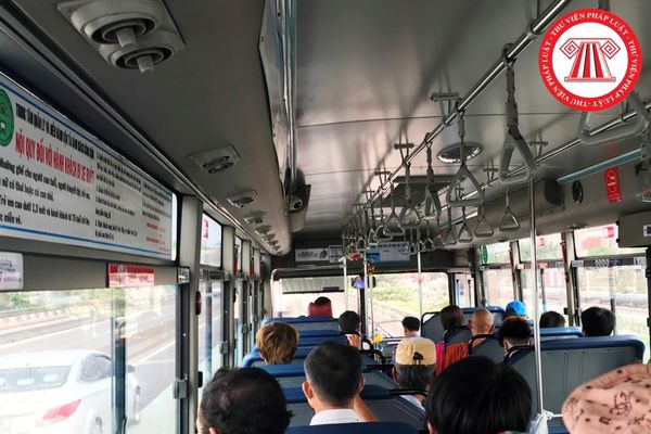 Bị phạt bao nhiêu tiền nếu hành khách gây rối, làm mất trật tự trên xe buýt?