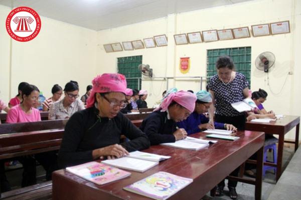 Yêu cầu cần đạt trong giáo dục môn lịch sử, địa lý Chương trình xóa mù chữ học kỳ 4 về các vùng miền trên đất nước Việt Nam?