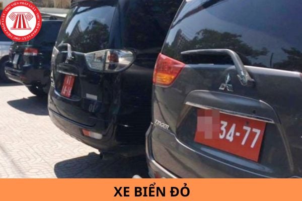 Xe biển đỏ là gì? Xe biển đỏ có những đặc quyền nào khi tham gia giao thông?