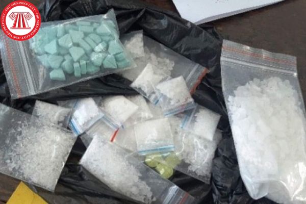 Tàng trữ 1 kg ma túy đá bị phạt bao nhiêu năm tù?