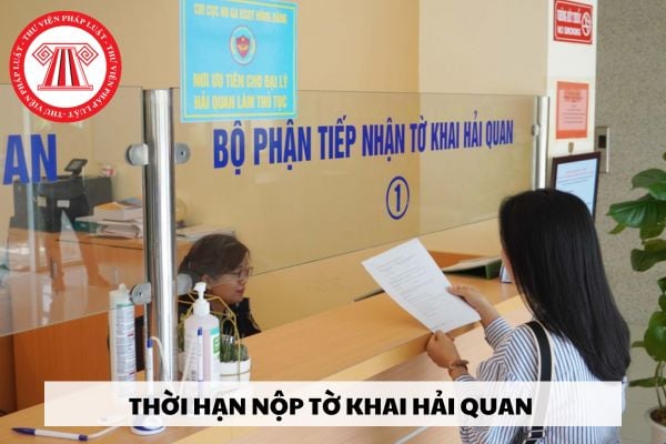 Thời hạn nộp tờ khai hải quan chậm nhất đối với hàng hóa xuất khẩu gửi bằng dịch vụ chuyển phát nhanh là khi nào?