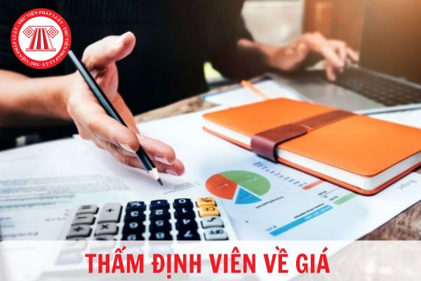 Người có thẻ thẩm định viên về giá muốn đăng ký hành nghề thẩm định giá phải có kinh nghiệm làm việc thực tế bao nhiêu năm?