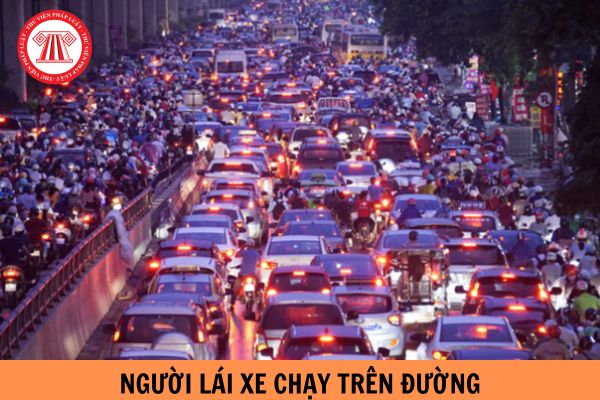 Từ 01/01/2025, người Lái xe chạy trên đường phải đặc biệt lưu ý 2 khung giờ?