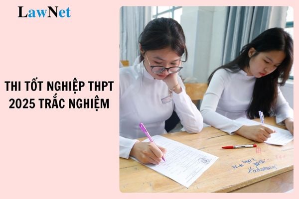 Thi tốt nghiệp THPT 2025 môn trắc nghiệm thí sinh có được nộp bài trước khi hết giờ làm bài hay không?