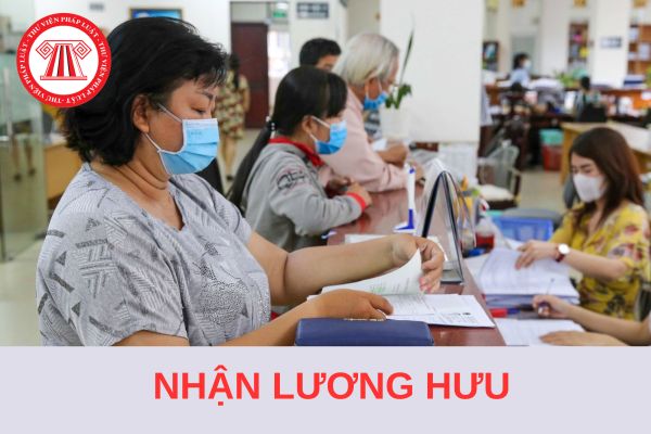 Có phải từ 01/9/2024 ai cũng phải nhận lương hưu qua tài khoản đúng không?