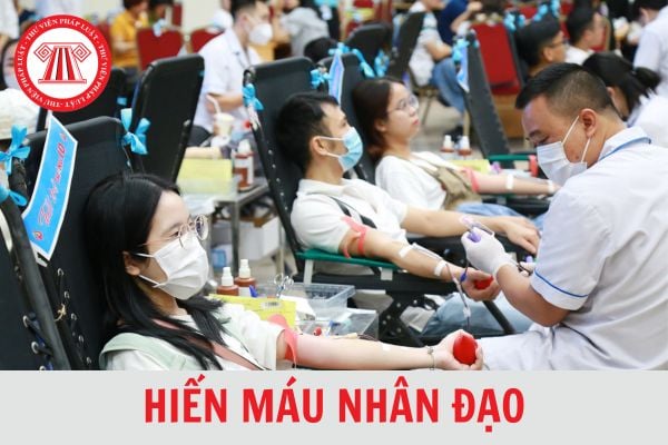 Thời gian tối thiểu để hiến máu nhân đạo sau khi người phụ nữ sinh con là bao lâu?