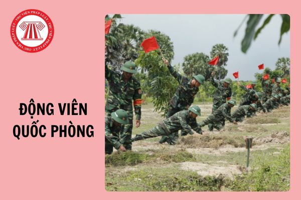 Theo quy định Luật Quốc phòng, động viên quốc phòng là tổng thể các hoạt động và biện pháp huy động mọi nguồn lực nào?