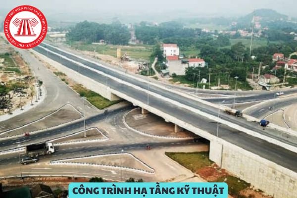 Việc xây dựng công trình hạ tầng kỹ thuật sử dụng chung với đường bộ phải đáp ứng các yêu cầu gì?