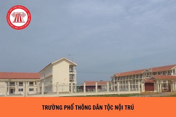 Đối tượng nào được tuyển sinh vào trường phổ thông dân tộc nội trú?