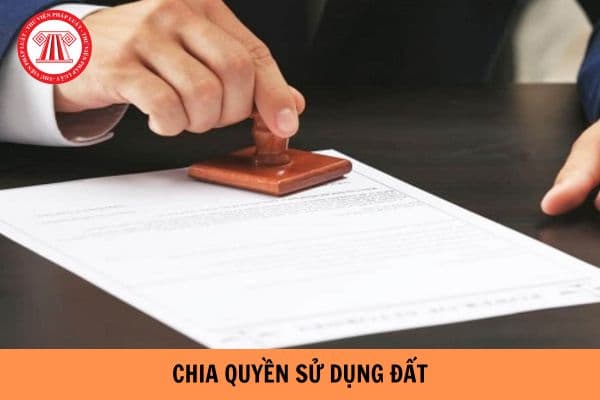 Trong thời kỳ hôn nhân, vợ chồng có được chia tài sản chung là quyền sử dụng đất không?