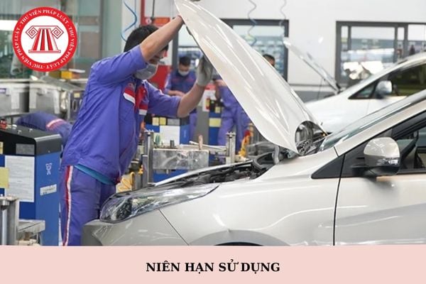 Niên hạn sử dụng của xe ô tô tải chuyên dùng là bao nhiêu năm?