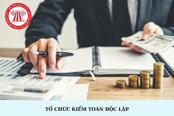 Thời gian lựa chọn tổ chức kiểm toán độc lập đối với ngân hàng thương mại được quy định như thế nào?