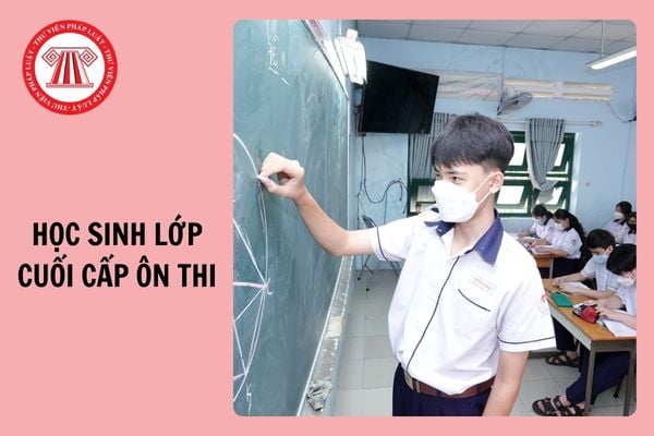 Có được thu tiền dạy thêm đối với học sinh lớp cuối cấp ôn thi trong trường không?