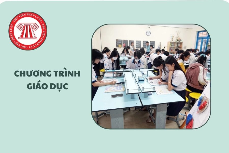 Chương trình giáo dục nào được tổ chức thực hiện theo tín chỉ?