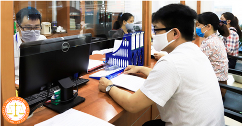 District administrative specialists in Vietnam must be able to use foreign languages