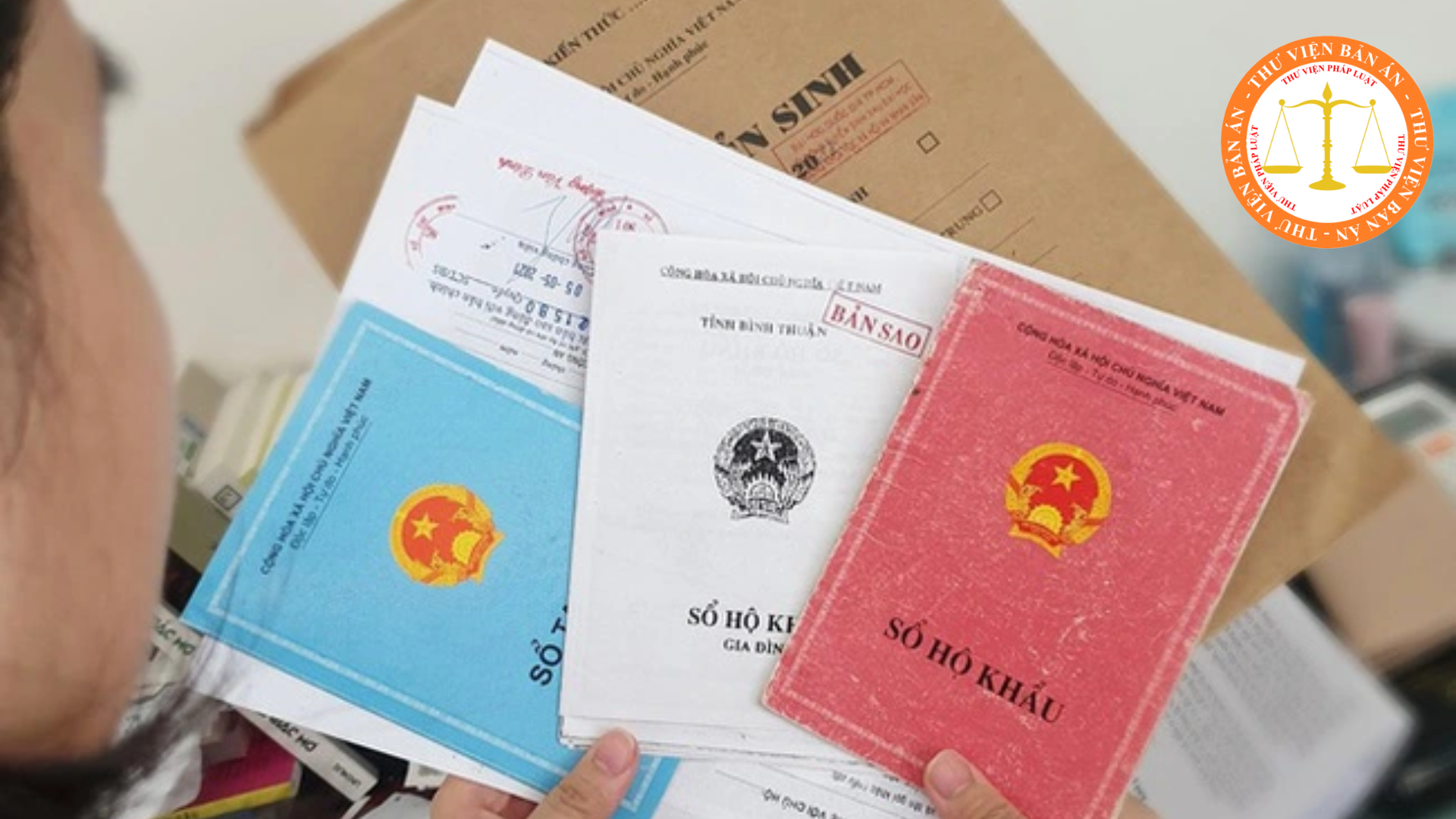 After Vietnam discards household registration books, how will related administrative procedures change?