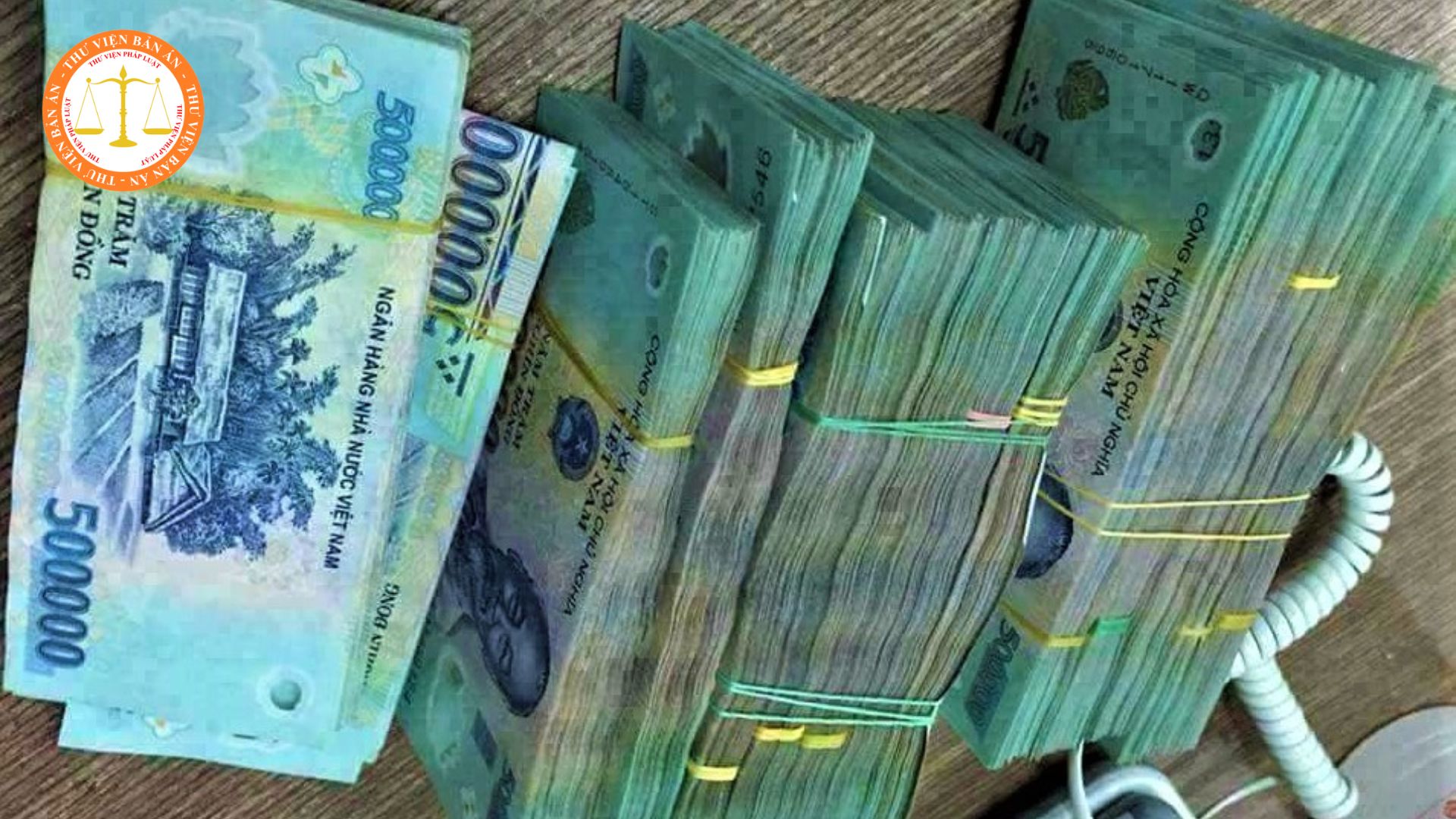 Beware of tricks to consume counterfeit money during Tet in Vietnam