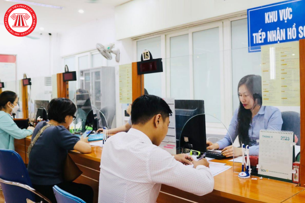 trwoj cấp thất nghiệp