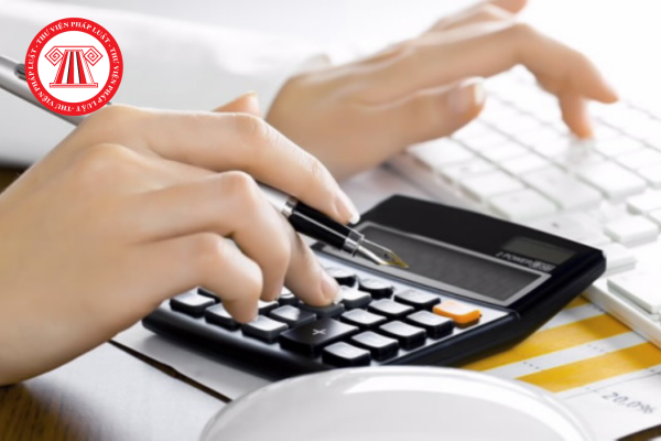 Đối tượng nào tính thuế GTGT theo tỷ lệ % trên doanh thu?
