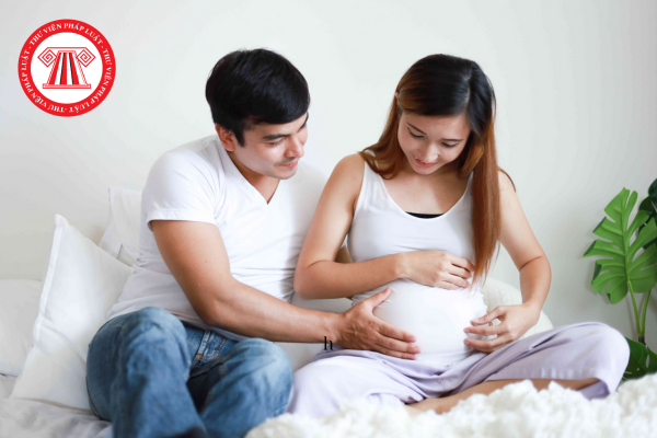 Thủ tục hưởng chế độ thai sản đối với lao động nam khi vợ sinh con