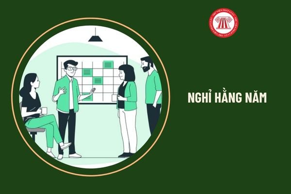 Nghỉ hằng năm người lao động được ứng bao nhiêu tiền lương?