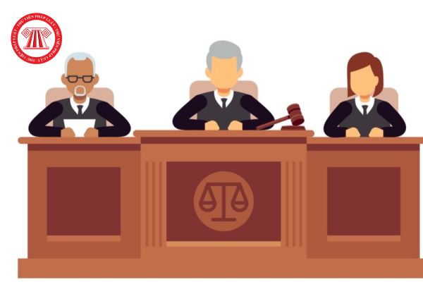 Ai có thẩm quyền thay đổi Thẩm phán là Chánh án Tòa án?