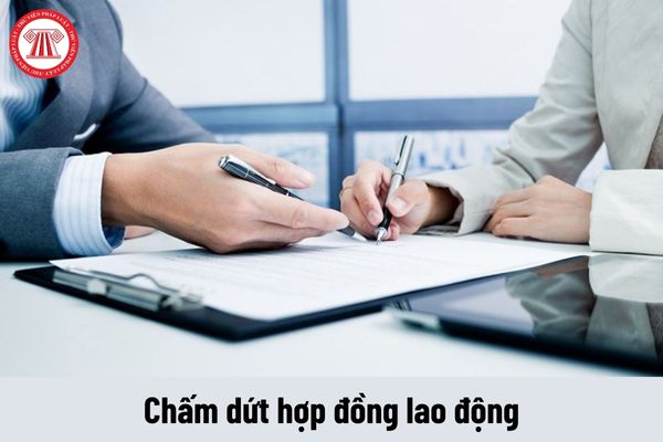 Tách doanh nghiệp thì có cần thông báo cho người lao động bị chấm dứt hợp đồng lao động không?