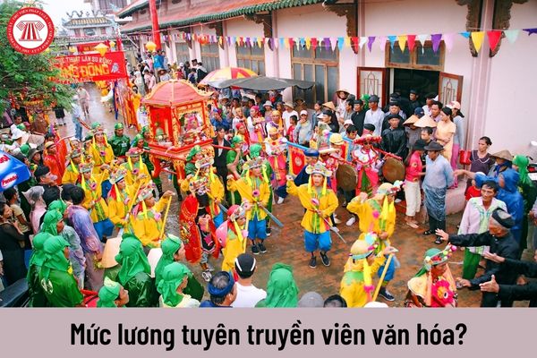 Viên chức giữ chức danh tuyên truyền viên văn hóa có mức lương là bao nhiêu?