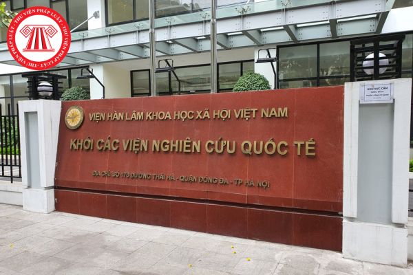 Chủ tịch Viện Khoa học xã hội Việt Nam có được hưởng phụ cấp phục vụ không?