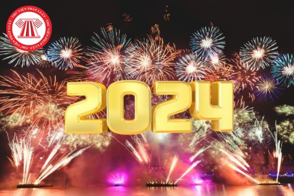 Đêm giao thừa 2024 có bắn pháo hoa không? Làm việc vào đêm giao thừa nhận lương bao nhiêu?