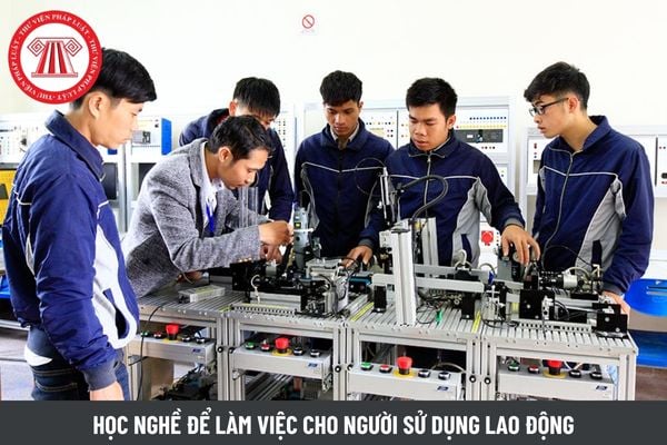 Người học nghề để làm việc cho người sử dụng lao động hết bao nhiêu tiền học phí?