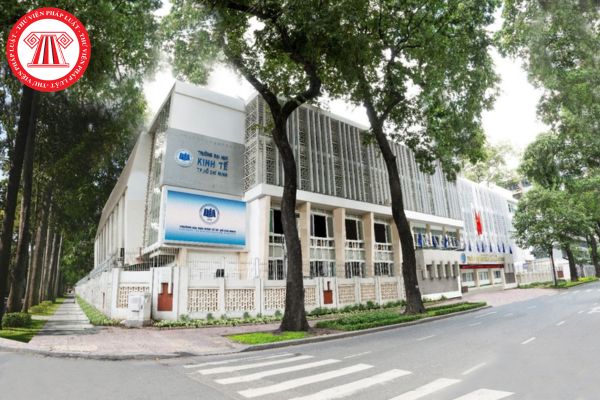 Công bố điểm chuẩn Đại học Kinh tế TPHCM UEH 2024 vào thời gian nào? Tuyển dụng sinh viên tốt nghiệp xuất sắc làm việc tại các cơ quan Nhà nước theo hình thức nào?