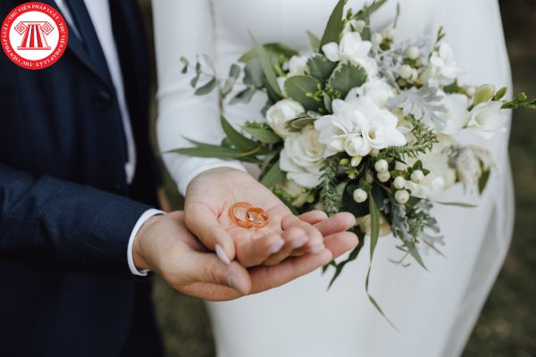 Người lao động được nghỉ kết hôn mà vẫn hưởng nguyên lương trong bao nhiêu ngày?
