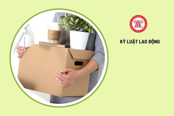 Người lao động được giảm thời hạn chấp hành kỷ luật lao động khi đã chấp hành được bao lâu?