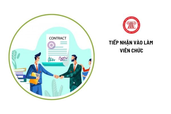 Công chức cấp xã có thuộc đối tượng được tiếp nhận vào làm viên chức không?