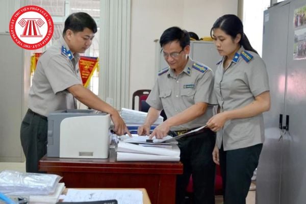 Lao động tiền lương