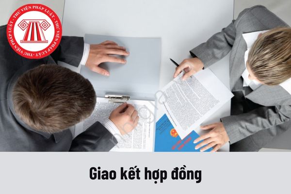 Sử dụng người lao động chưa đủ 15 tuổi làm việc thì có phải giao kết hợp đồng lao động không?