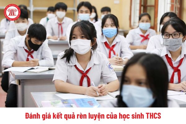 Giáo viên đánh giá kết quả rèn luyện của học sinh THCS