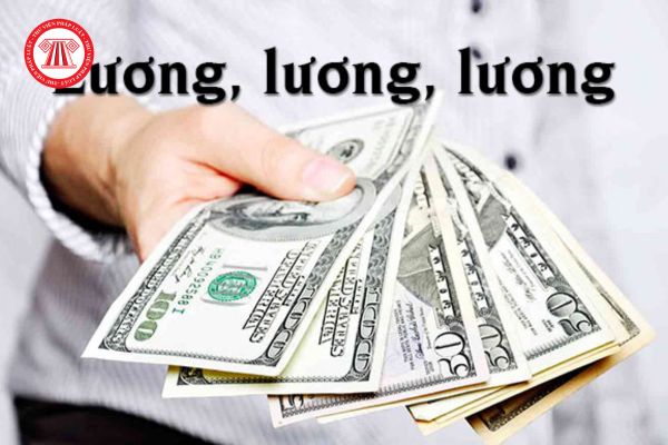 Chế độ tiền lương và phụ cấp đối với sĩ quan Công an nhân dân do ai quy định?