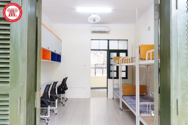 Thẩm quyền ký hợp đồng thuê nhà ở thuộc sở hữu nhà nước đối với sinh viên đại học thế nào?