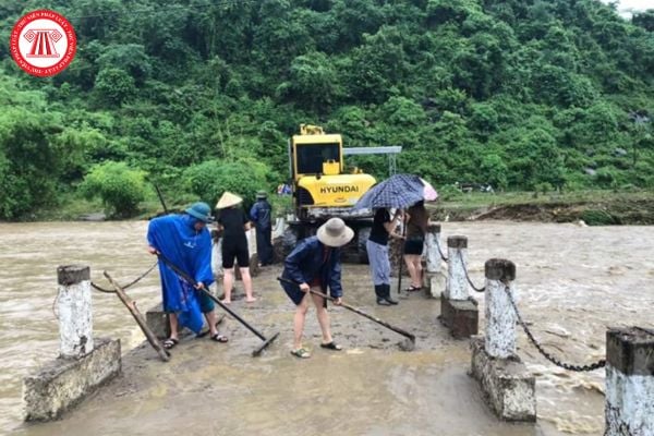 Lũ quét và sạt lở đất: Dấu hiệu nhận biết là gì? Biện pháp ứng phó lũ quét và sạt lở đất thế nào để bảo đảm an toàn cho NLĐ?