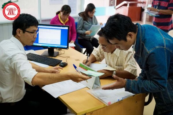 Hồ sơ gia nhập Công đoàn Việt Nam tổ chức của người lao động tại doanh nghiệp bao gồm các văn bản gì?