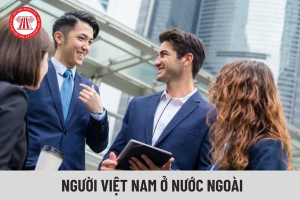 Sử dụng người Việt Nam ở nước ngoài tham gia hoạt động khoa học công nghệ tại Việt Nam, ai có thẩm quyền quyết định?