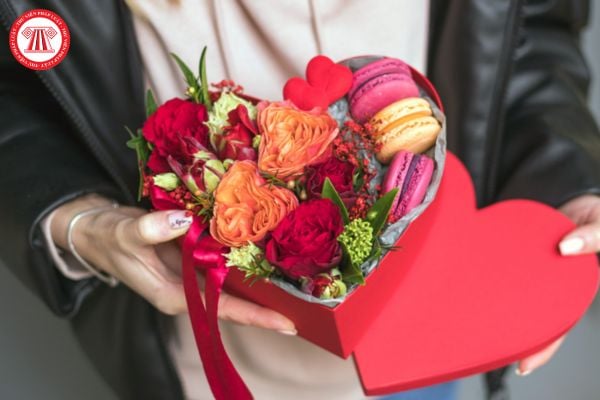 Valentine bắt nguồn từ nước nào, nguồn gốc của ngày valentine? Ngày Valentine có phải ngày lễ tết của người lao động không? 